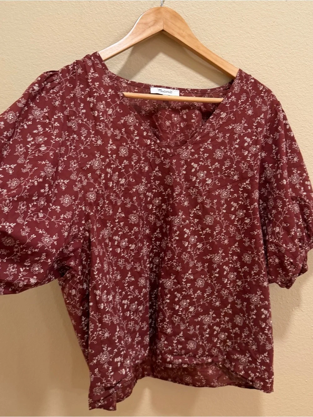 Madewell Cotton V-Neck Puff Sleeve Top in Rust Dainty Floral Large